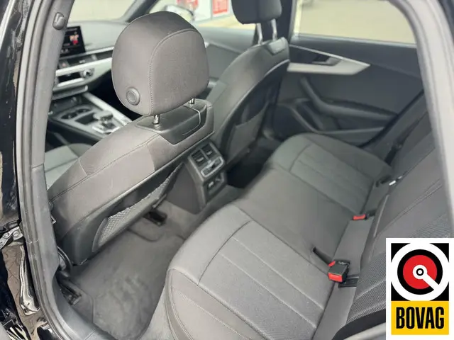 Audi A4 Avant 40 TFSI S edition 2024 Benzine 10