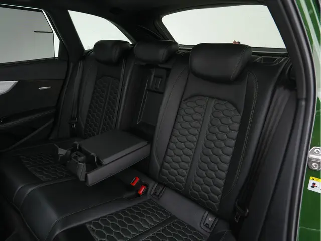 Audi RS4 2.9 TFSI quattro 2018 Benzine 33