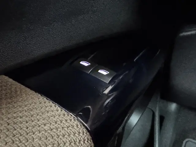 Citroën C4 Cactus 1.2 VTi Feel 2015 Benzine 28