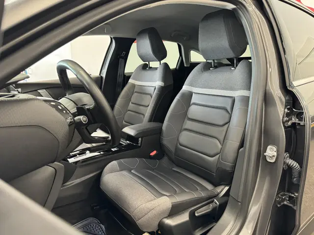 Citroën C4 1.2 Puretech Shine 2022 Benzine 10