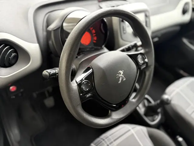 Peugeot 108 1.0 e-VTi Active 5-drs 2018 Benzine 10