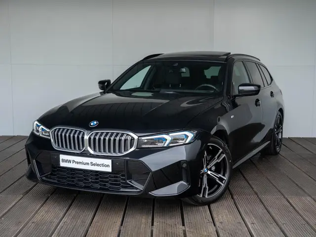 BMW 3 Serie Touring 318i 2024 Benzine 42