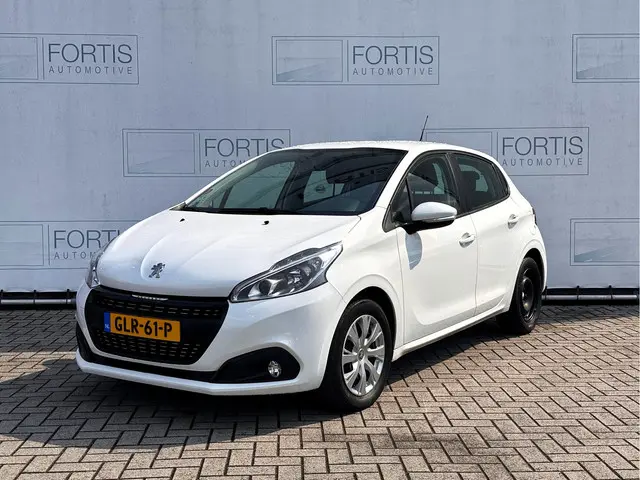 Peugeot 208 1.2 PureTech Signature 2019 Benzine