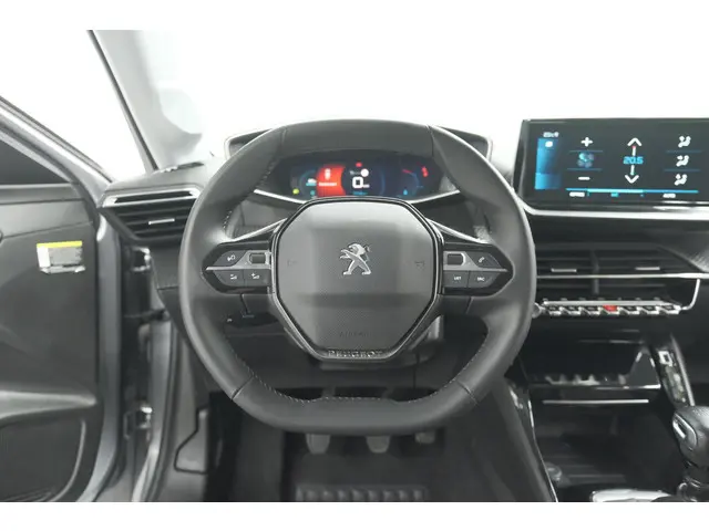 Peugeot 208 PureTech 100 Allure 2022 Benzine 31