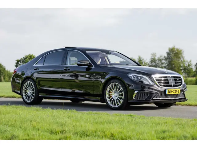 Mercedes-Benz S-Klasse AMG 65 Lang 2016 Benzine 34