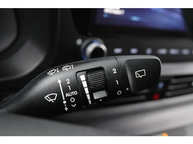 Hyundai i20 1.0 T-GDI 100pk Premium 2022 Benzine 25