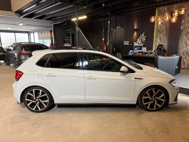 Volkswagen Polo 2.0 TSI GTI|PANO|BOMVOL! 2019 Benzine 8