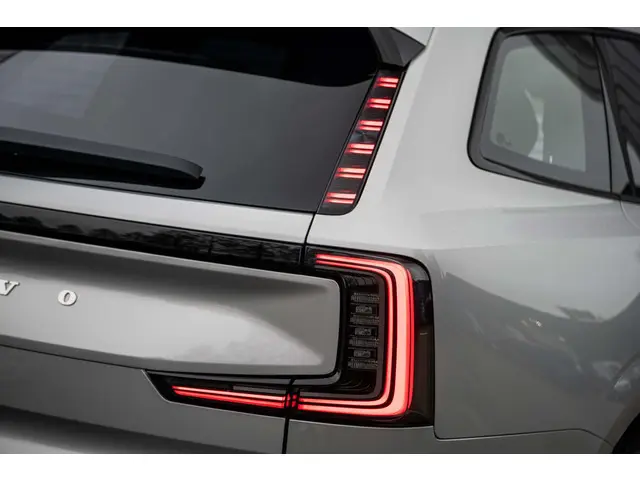 Volvo EX90 Twin Motor Ultra 2025 Elektrisch 38
