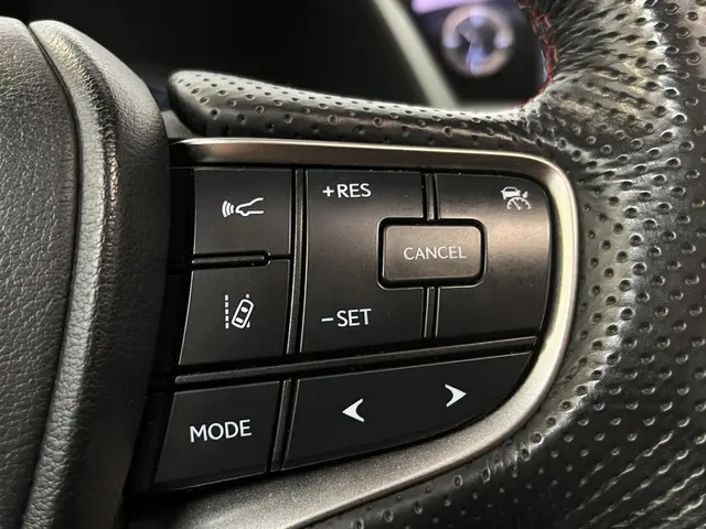 Lexus UX 250h AWD F Sport Premium 2019 Hybride Benzine 38