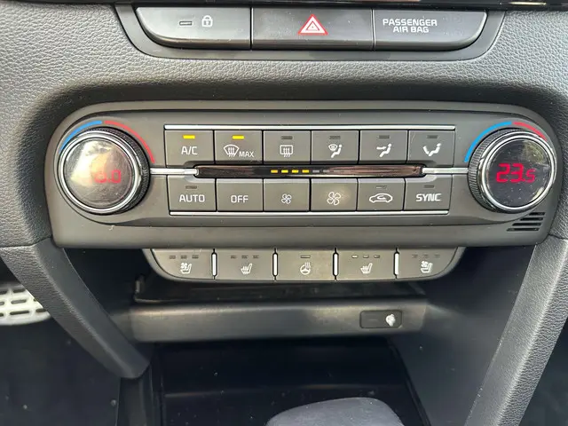 Kia XCeed 1.6 CRDi Sense ISG DCT 2021 Diesel 16