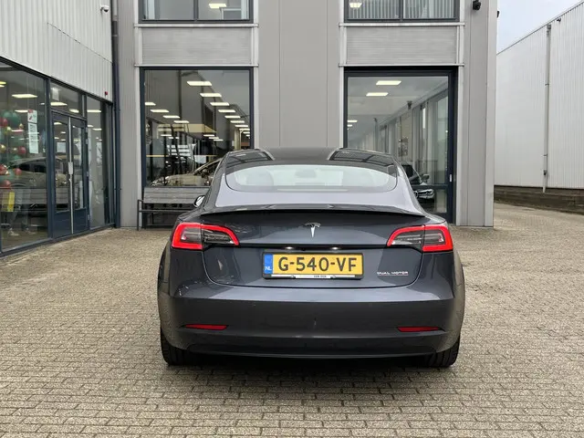Tesla Model 3 Performance AWD 75 kWh 2019 Elektrisch 46