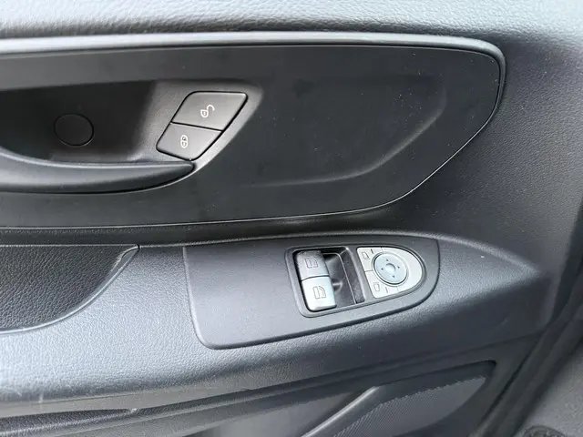 Mercedes-Benz Vito 114 CDI Lang 2019 Diesel 17