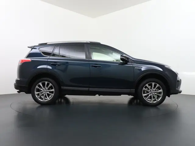 Toyota RAV4 2.5 Hybrid AWD Executive 2019 Hybride Benzine 8