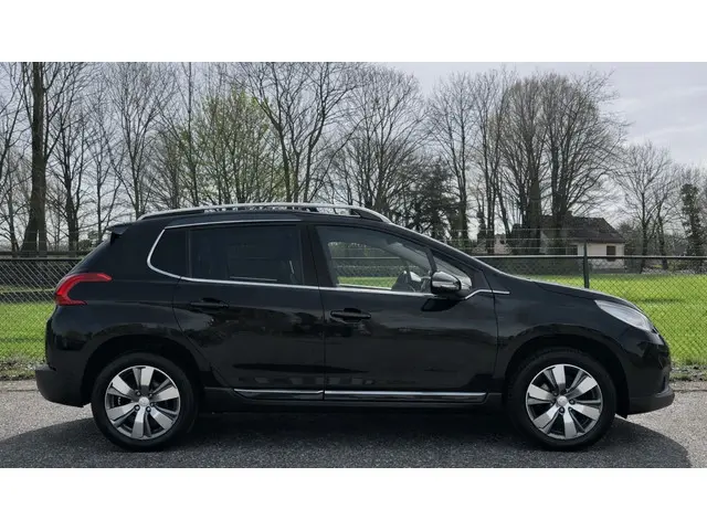 Peugeot 2008 1.2 VTi Blue Lease Executive 2014 Benzine 2