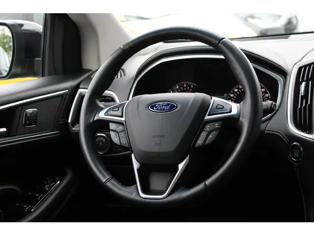 Ford Edge 2.0 TDCI 210pk Bi Turbo Vignale 2017 Diesel 16