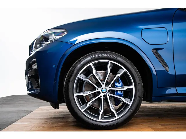 BMW X3 xDrive30e High Executive 2020 Hybride Benzine 8