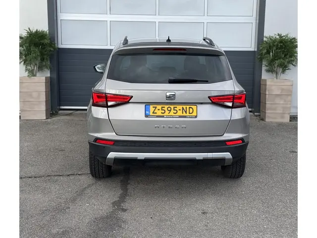 SEAT Ateca 1.4 EcoTSI Style Business Intense 2018 Benzine 6