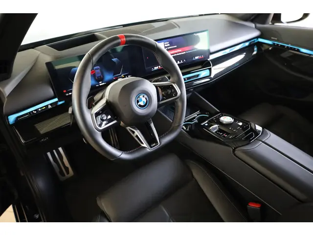 BMW i5 M60 xDrive 2024 Elektrisch 7