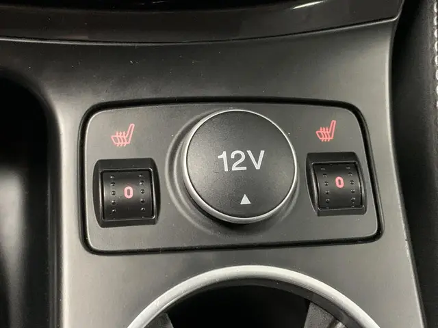 Ford Kuga 1.6 Titanium Plus 2014 Benzine 27