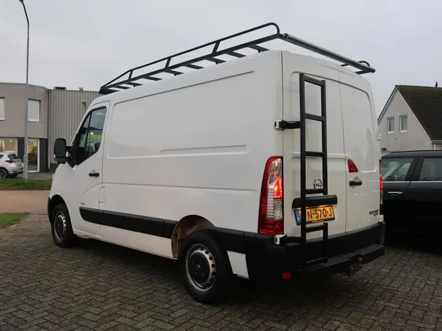 Opel Movano 2.3 CDTI L1H2 AIRCO_3-PERS_N.A.P. 2015 Diesel 10