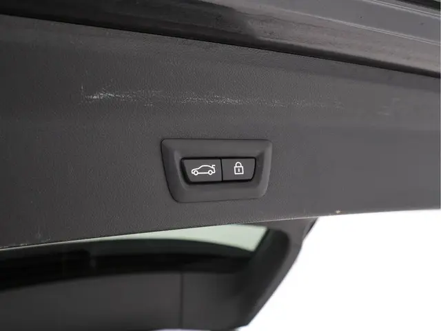 BMW iX3 High Executive 80 kWh [ 3-Fase ] 2021 Elektrisch 32