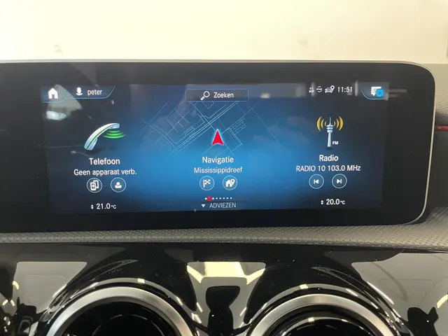 Mercedes-Benz A-Klasse 200 AMG-Line 2019 Benzine 16