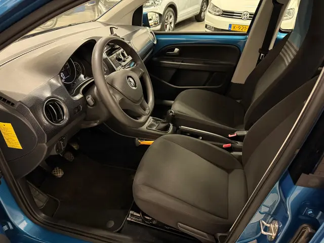 Volkswagen up! 1.0 BMT move up! 2018 Benzine 6