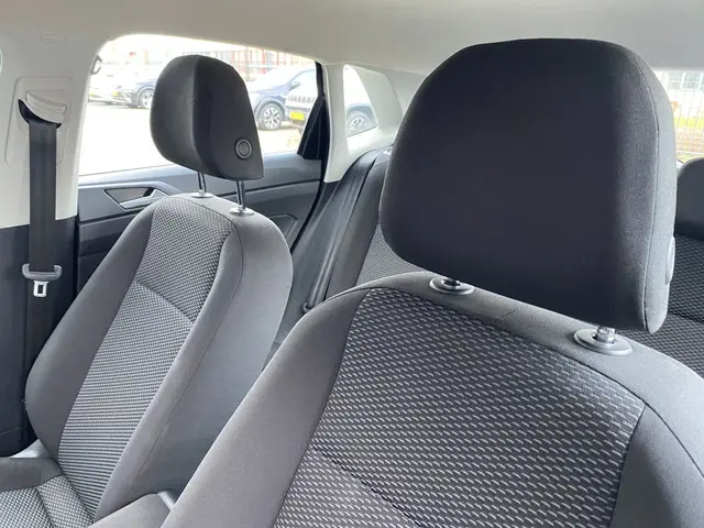 Volkswagen Polo 1.0 MPI Comfortline 2018 Benzine 13