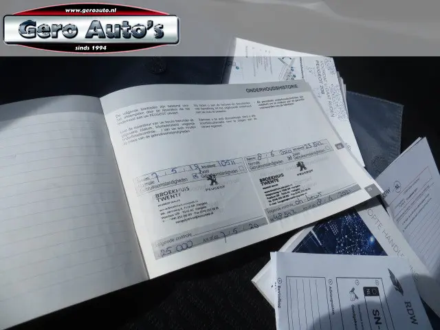 Peugeot 208 1.2 PureTech Active 5 drs 2018 Benzine 9