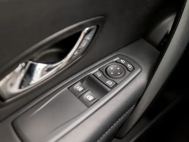 Renault Mégane Coupé 1.2 TCe Bose 2013 Benzine 23