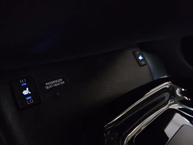 Toyota Prius 1.8 Dynamic 2018 Hybride Benzine 24