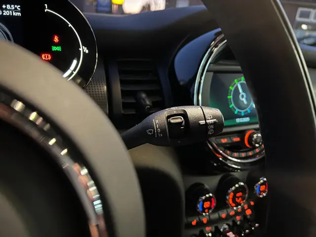 MINI Cooper Mini 1.5 Business Edition 2021 Benzine 12