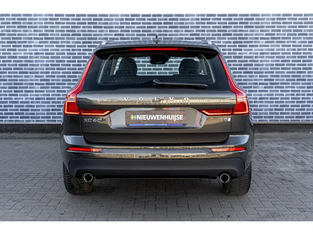 Volvo XC60 T5 Momentum 2018 Benzine 12