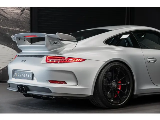 Porsche 911 991 MK1 GT3 2015 Benzine 22