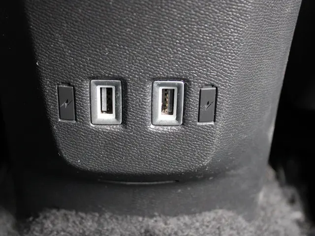 Opel Mokka 1.2 Turbo Business Elegance 2024 Benzine 26