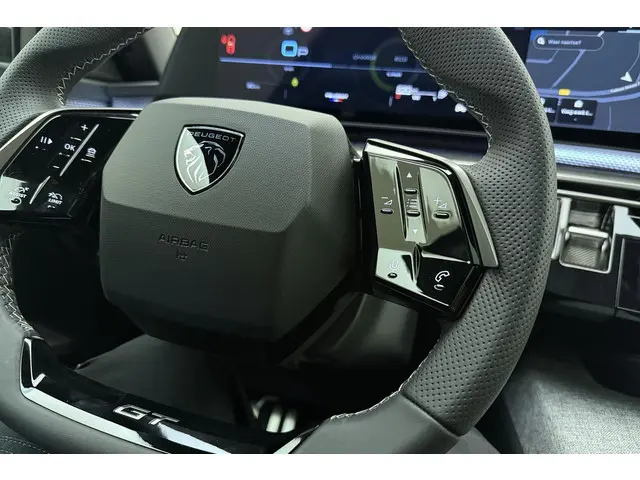 Peugeot 3008 1.2 Hybrid 136 GT 2025 Hybride Benzine 22