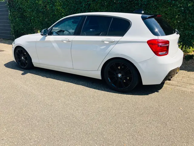 BMW 1 Serie 114i EDE Sport 2013 Benzine 5