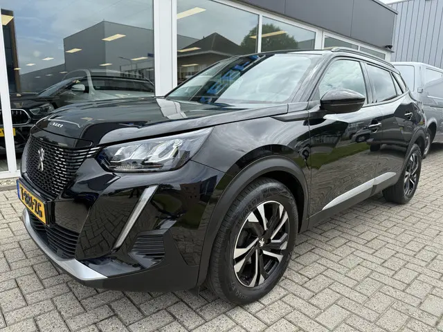 Peugeot 2008 1.2 PureTech Allure Pack 2022 Benzine 4