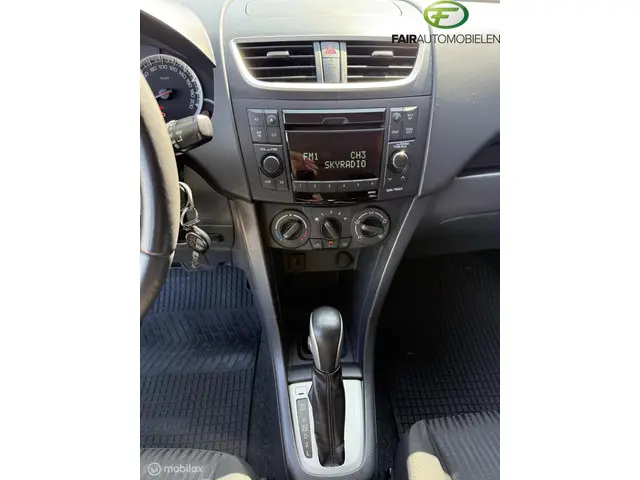 Suzuki Swift 1.2 Exclusive 2012 Benzine 13