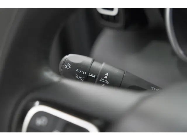 Citroën C3 Aircross PureTech 130 EAT6 Max 2024 Benzine 33