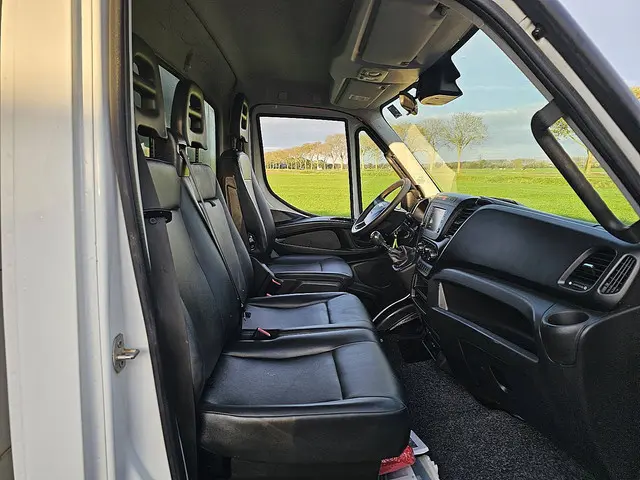 Iveco Daily 35C15 2018 Diesel 7