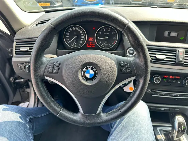 BMW X1 SDrive20i Business AUTOMAAT 2012 Benzine 11