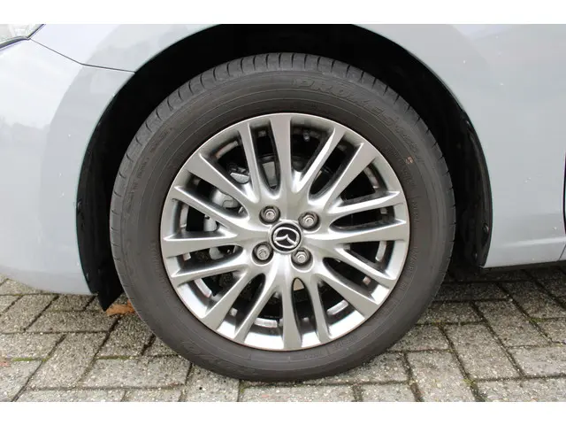 Mazda 2 1.5 e-SkyActiv-G 90 Exclusive-Line 2024 Benzine 24
