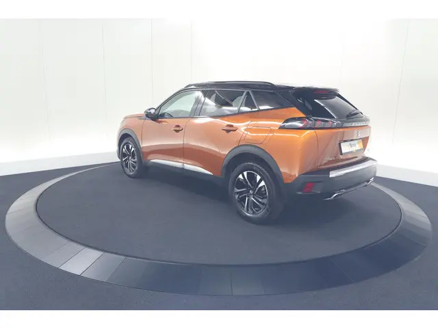 Peugeot 2008 PureTech 130 GT Pack 2022 Benzine 12