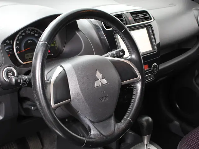 Mitsubishi Space Star 1.2 Automaat Instyle 2014 Benzine 10