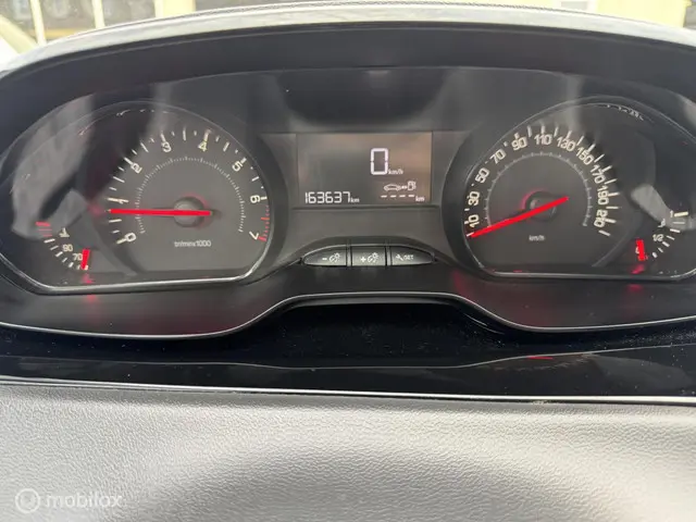 Peugeot 208 1.0 VTi Access 2014 Benzine 17