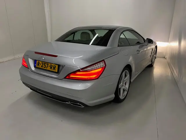 Mercedes-Benz SL 500 2014 Benzine 47
