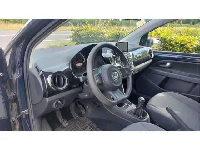 Volkswagen up! 1.0 take up! BlueMotion 2015 Benzine 3