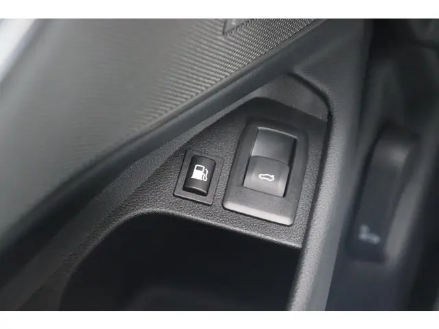BMW 3 Serie 320e 2025 Hybride Benzine 38