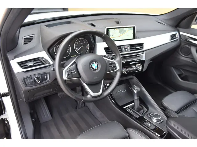 BMW X1 sDrive20i 2015 Benzine 10